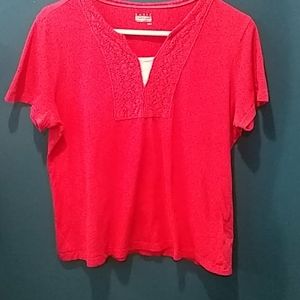 Medium pink pull over women's shirt.